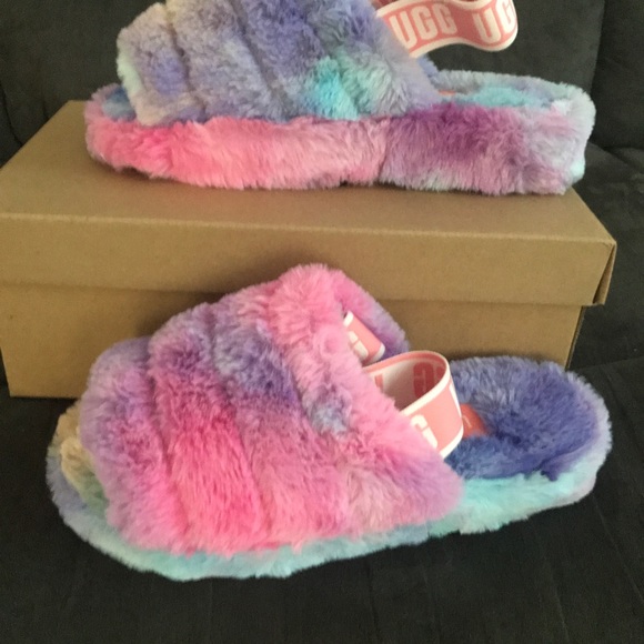 UGG Slippers - Picture 2 of 3